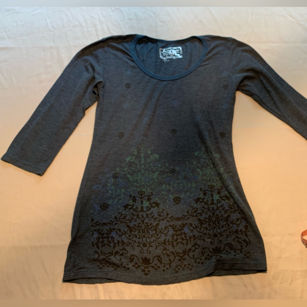 Edge Dark Gray Long Sleeve Top with Black Pattern